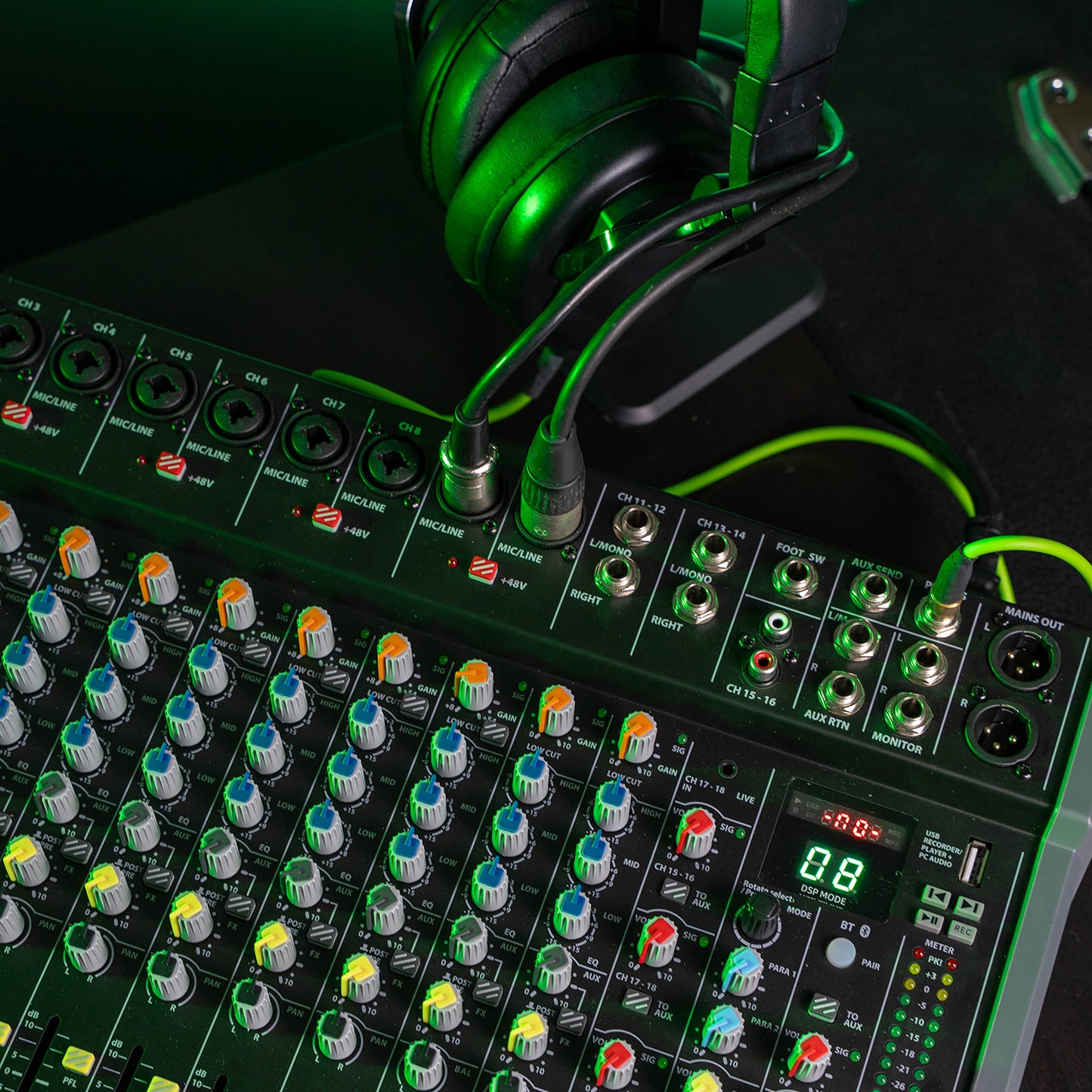 Citronic CMC-series 18 Channel Mixing Console - DSP & USB/PC/BT Player