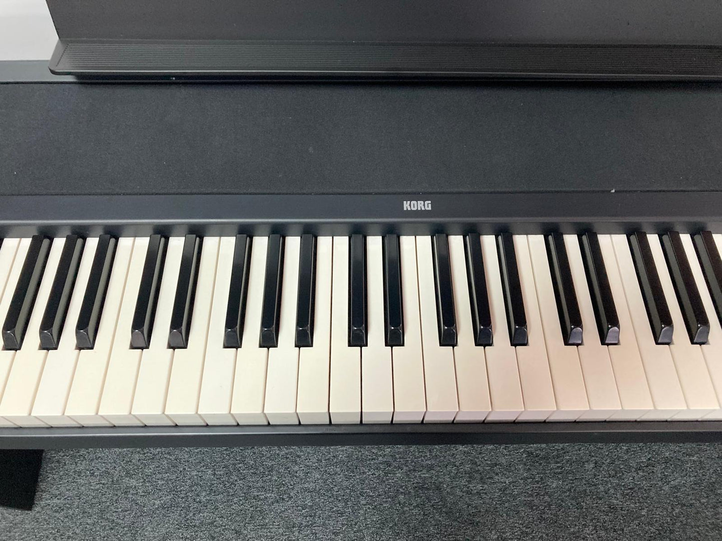 USED Korg B1 88 Key Digital Piano w/Stand, Pedal & Music Rest