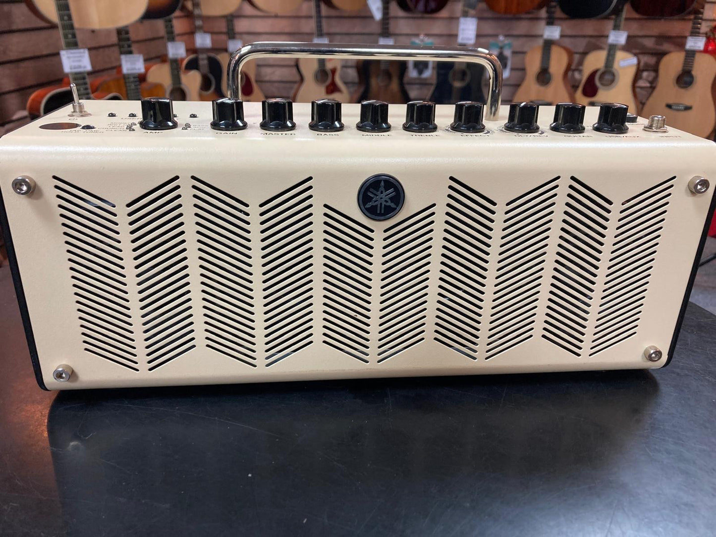 Yamaha THR10X 10w Extreme Modelling Guitar Amp - Cream