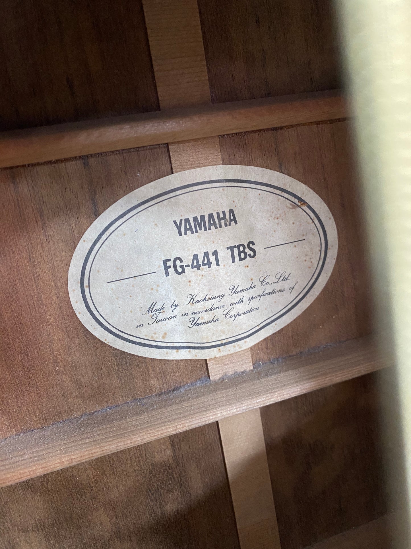 Yamaha FG-441 TBS Tobaccoburst Acoustic Guitar