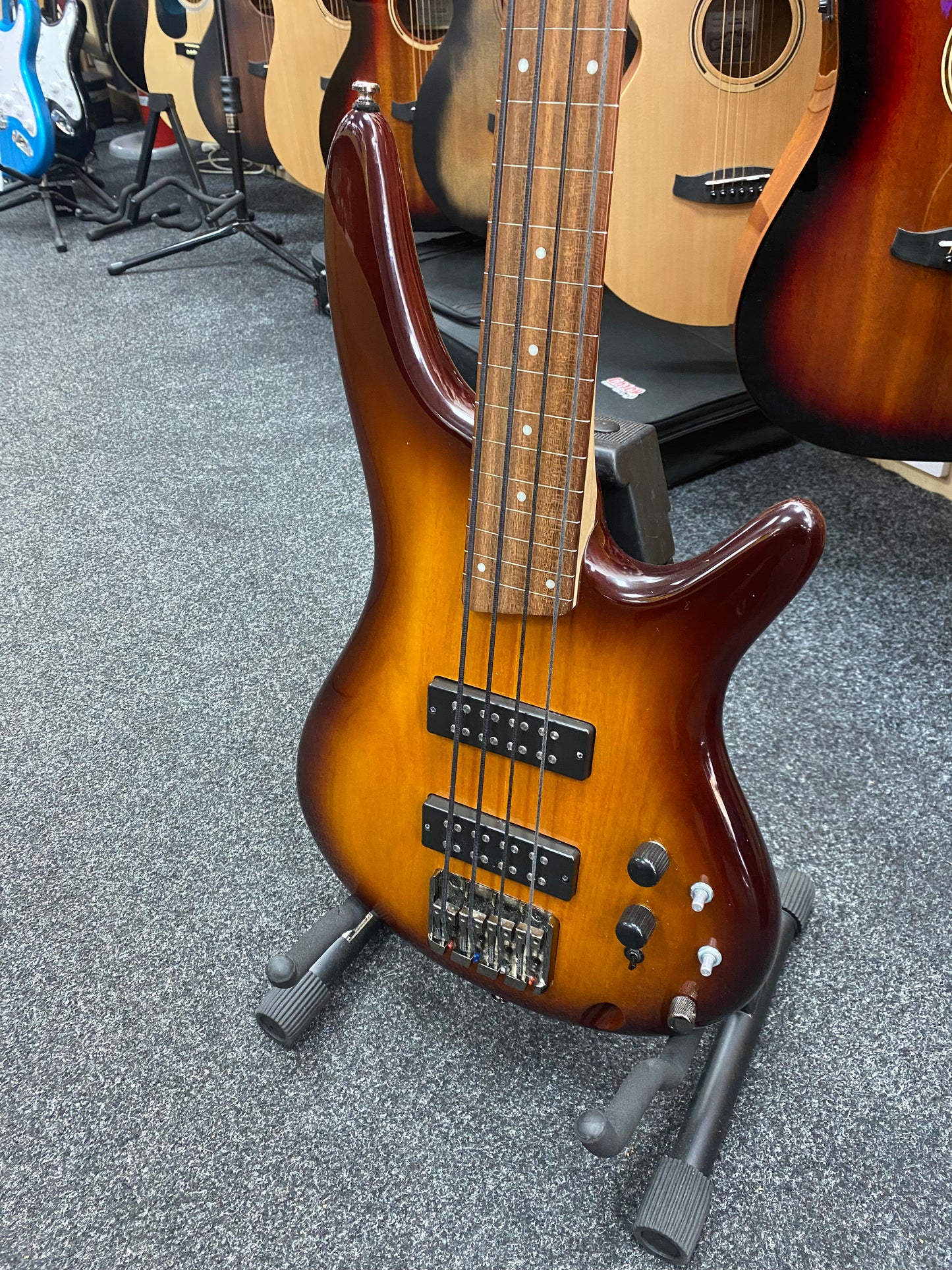 Ibanez SR370EF Fretless Bass Guitar