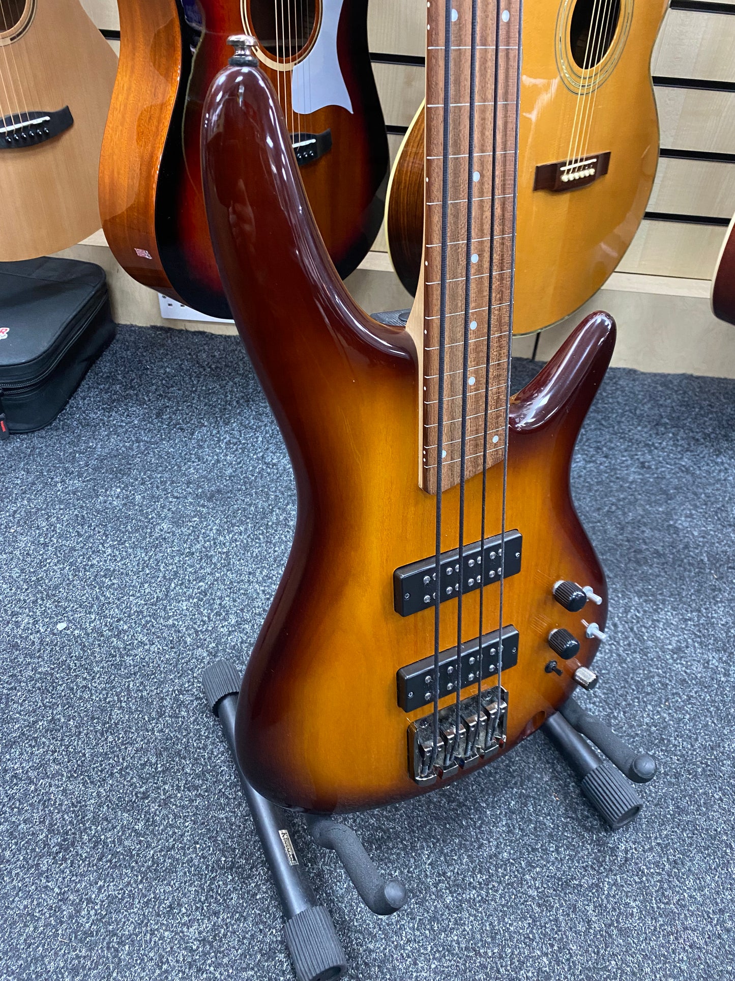 Ibanez SR370EF Fretless Bass Guitar