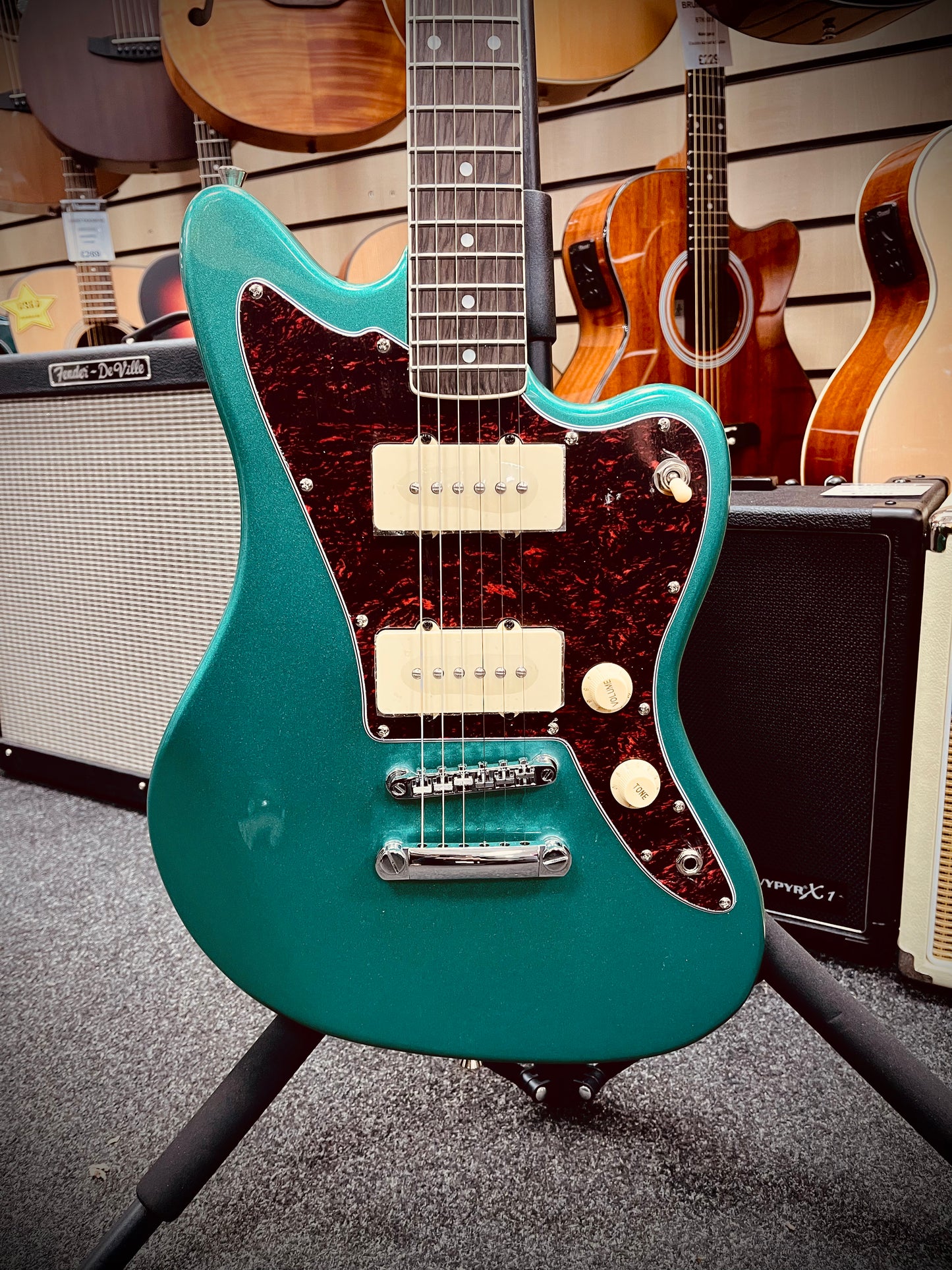 Beautiful Emerald Green Tanglewood Northstar NSP4EG - 'Jazzmaster' Style Guitar