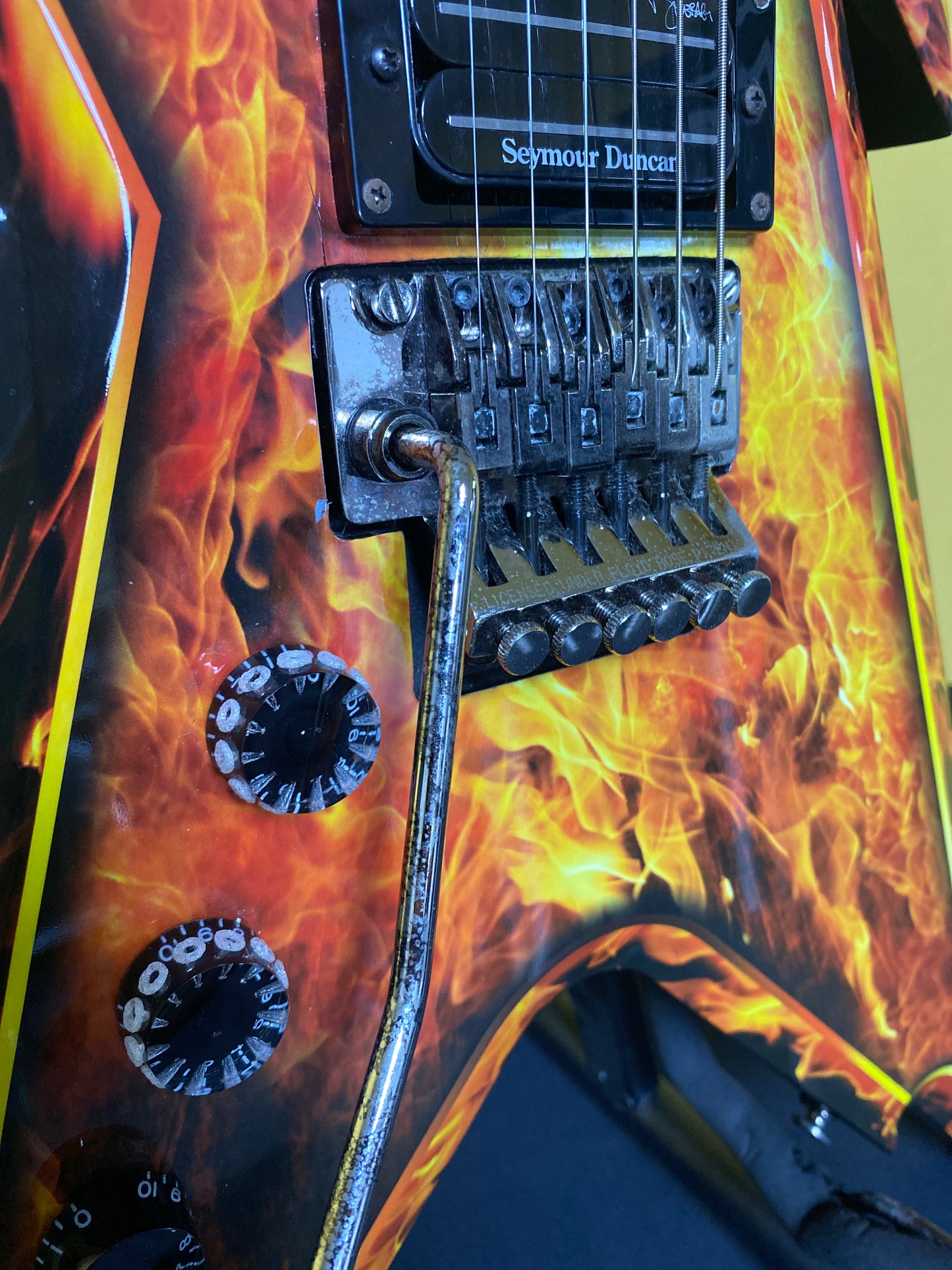 Dean Dime Razorback Explosion/Fire Finish & Hard Case - Floyd Rose, Left Handed