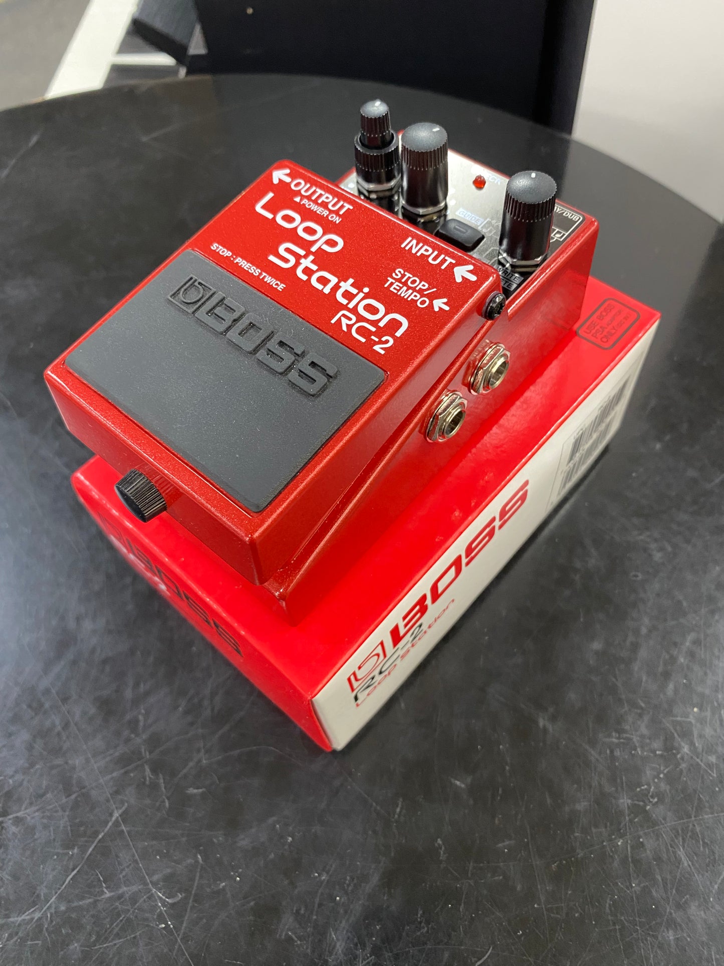 Boss RC-2 Loop Station Guitar Effects Pedal & Box