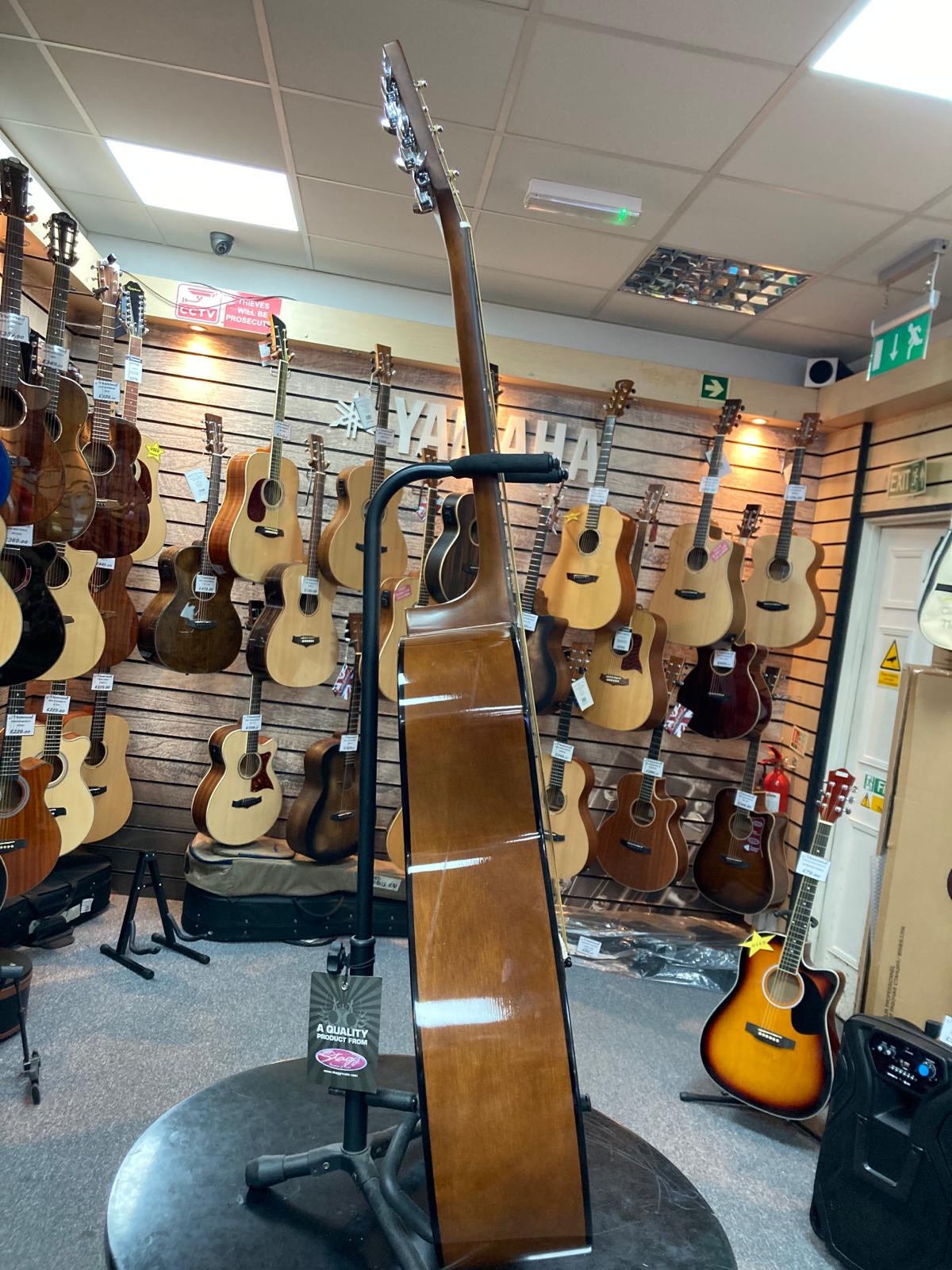 Yamaha F310 Acoustic Guitar - Tobaccoburst