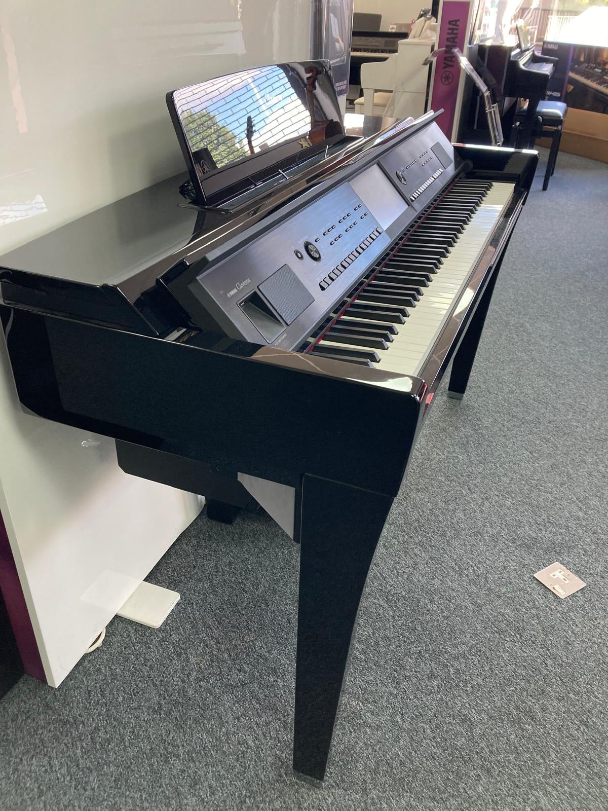 Used - Yamaha CVP-909 Polished Ebony