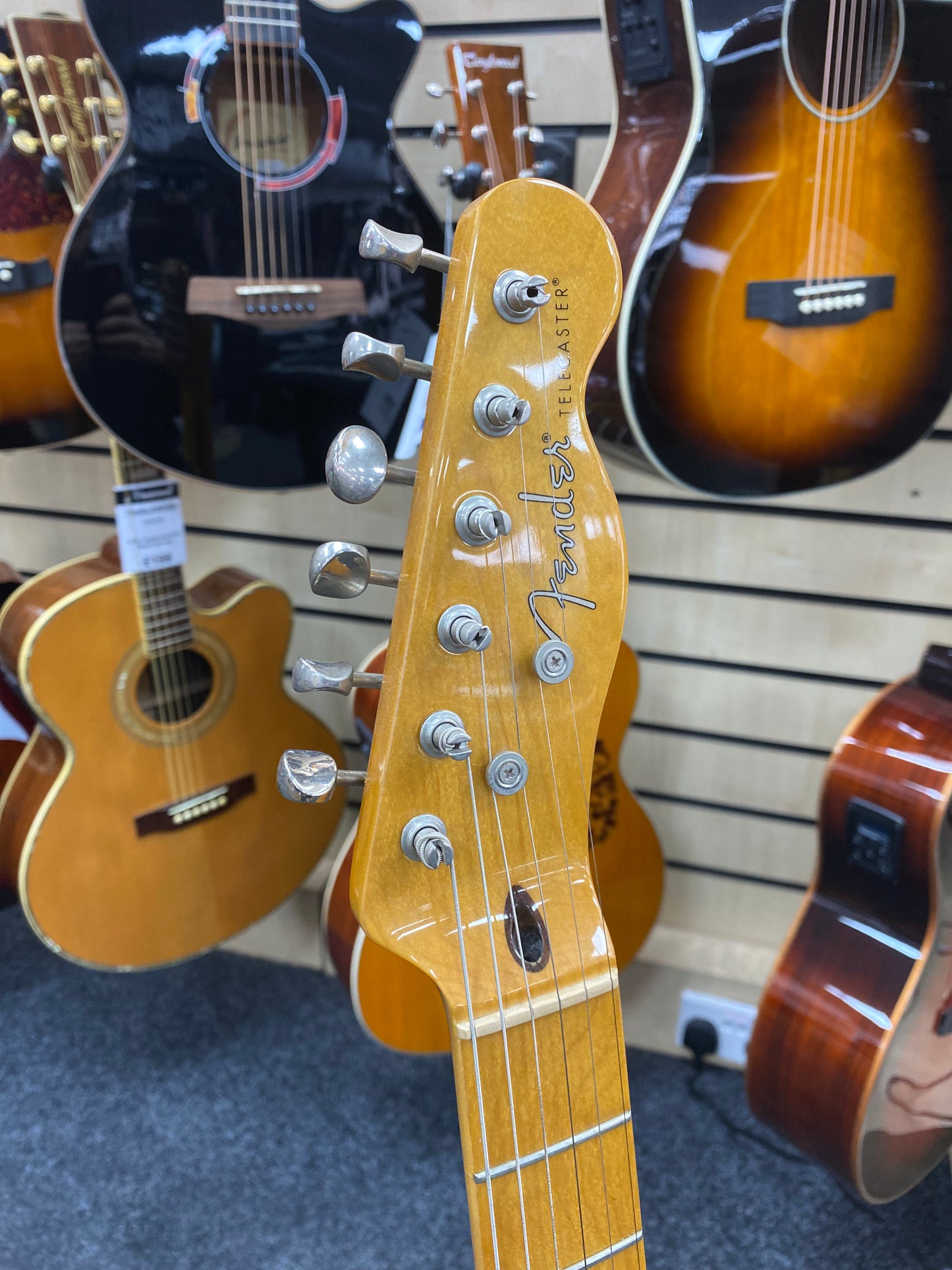 2011 Fender Modern Player Thinline Deluxe Telecaster - Sunburst