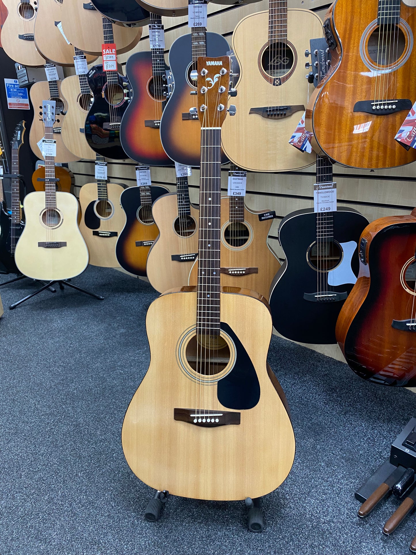 Yamaha F310 Acoustic Guitar