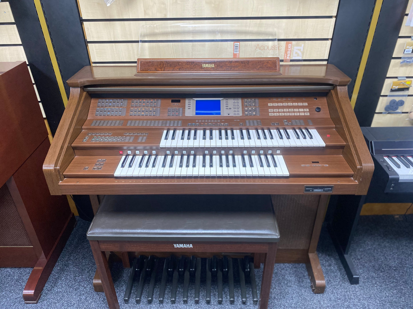 Used Yamaha AR100 organ