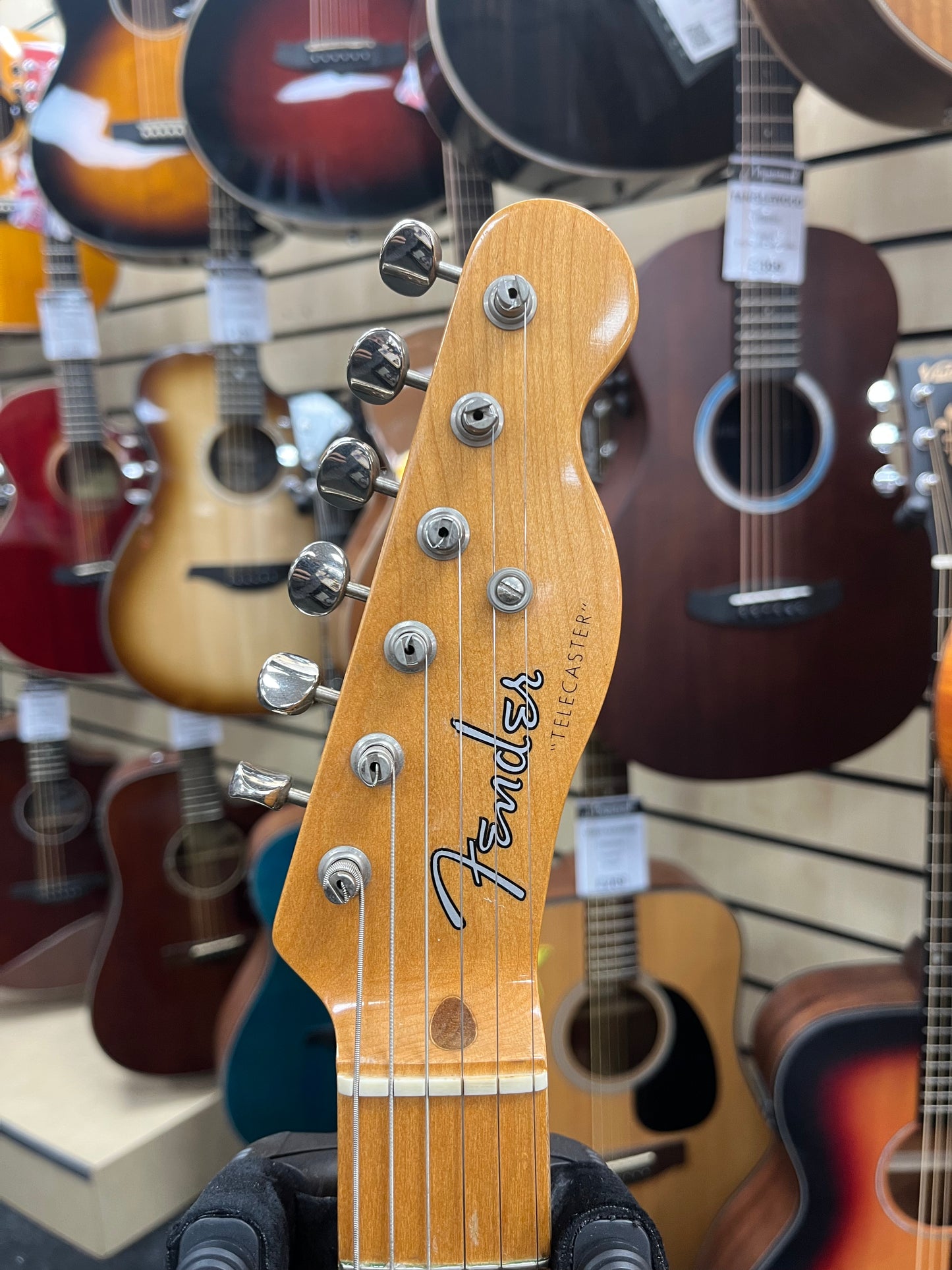 1998 Fender American Vintage '52 Reissue (AVRI) Butterscotch Telecaster & Fender Tweed Hard Case