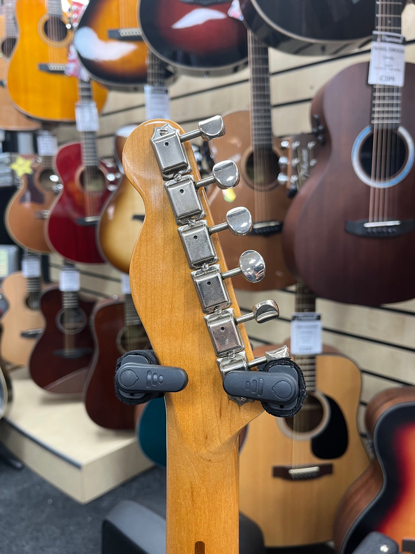 1998 Fender American Vintage '52 Reissue (AVRI) Butterscotch Telecaster & Fender Tweed Hard Case