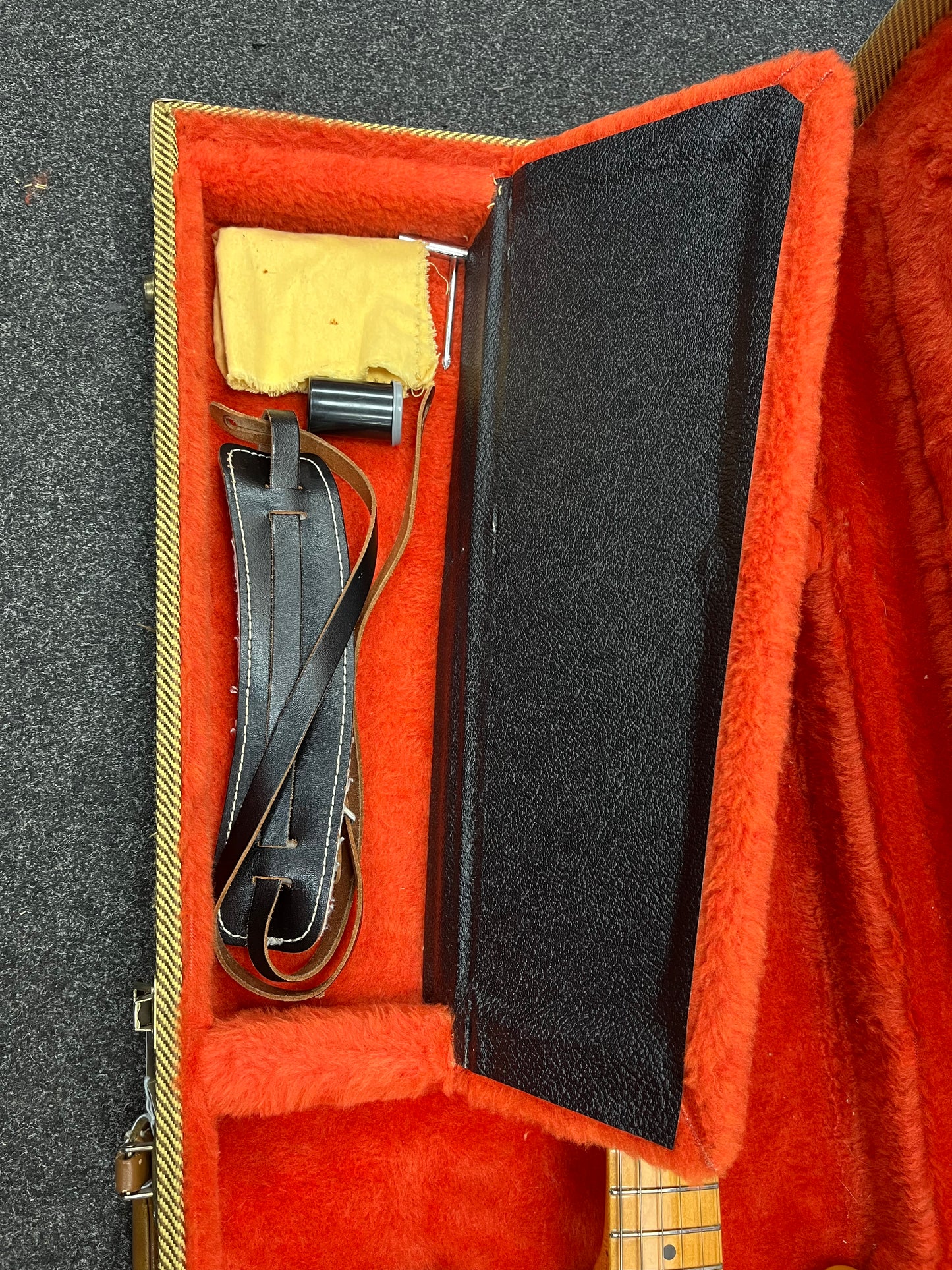 1998 Fender American Vintage '52 Reissue (AVRI) Butterscotch Telecaster & Fender Tweed Hard Case