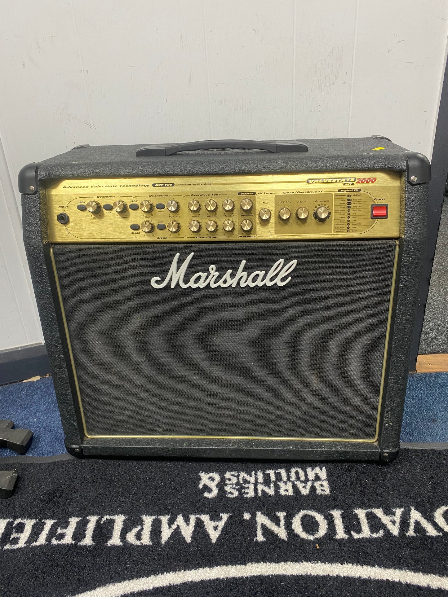 Marshall Valvestate 2000 AVT100 100 Watt Combo Guitar Amplifier - 1x12"