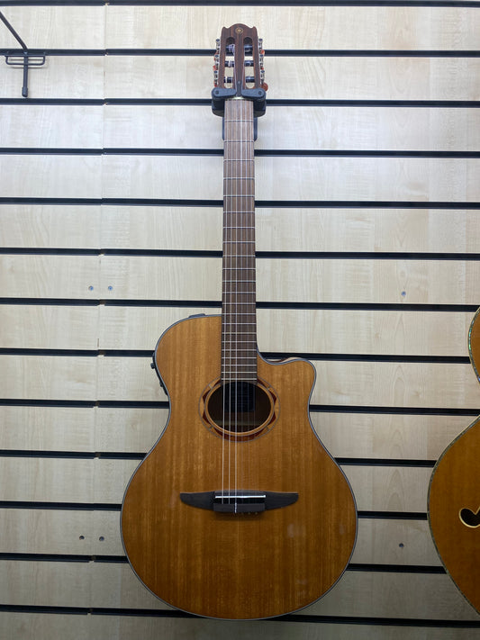 Yamaha NTX700 Electro-Acoustic Nylon/Classical Guitar - Natural