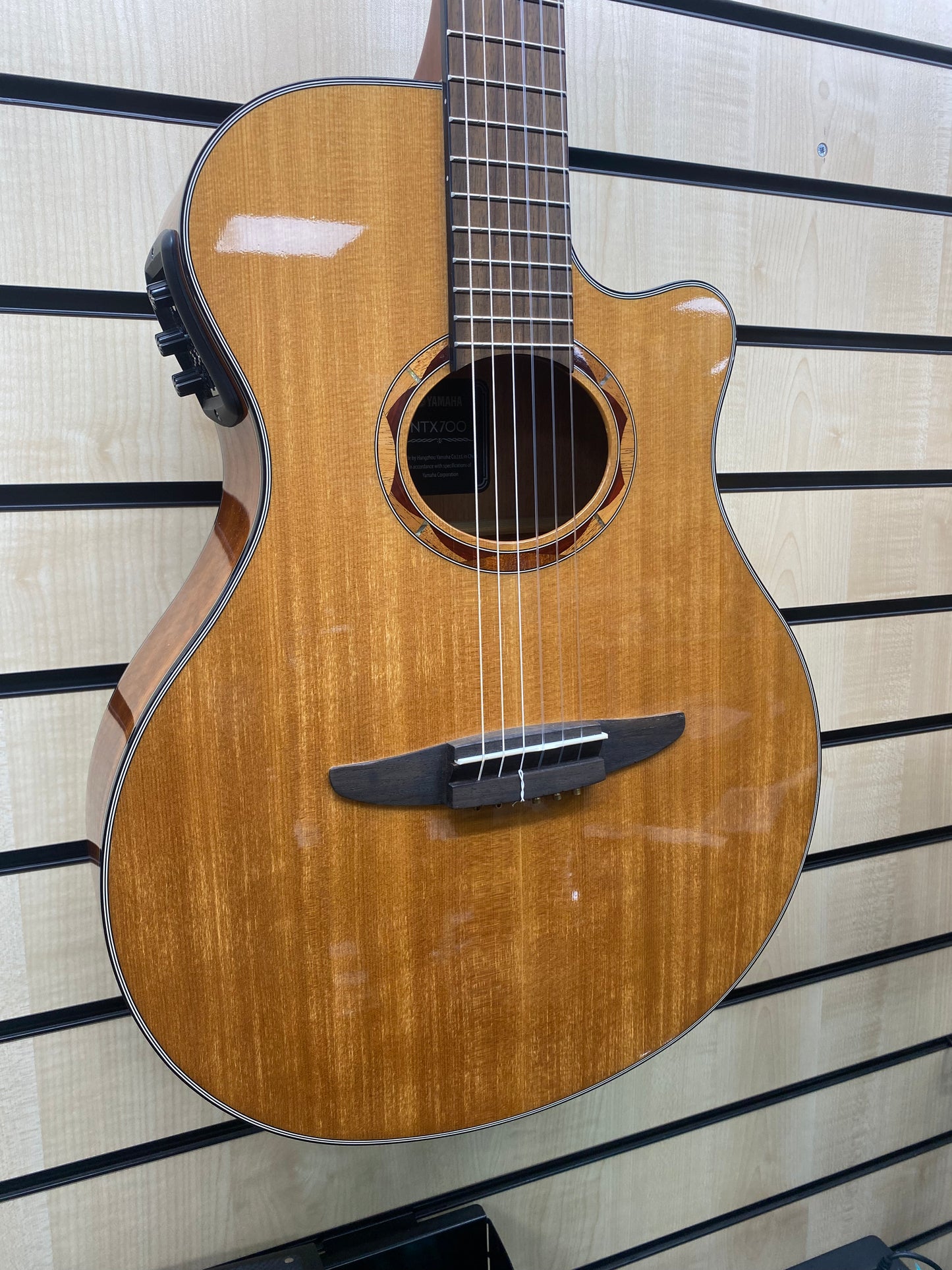 Yamaha NTX700 Electro-Acoustic Nylon/Classical Guitar - Natural