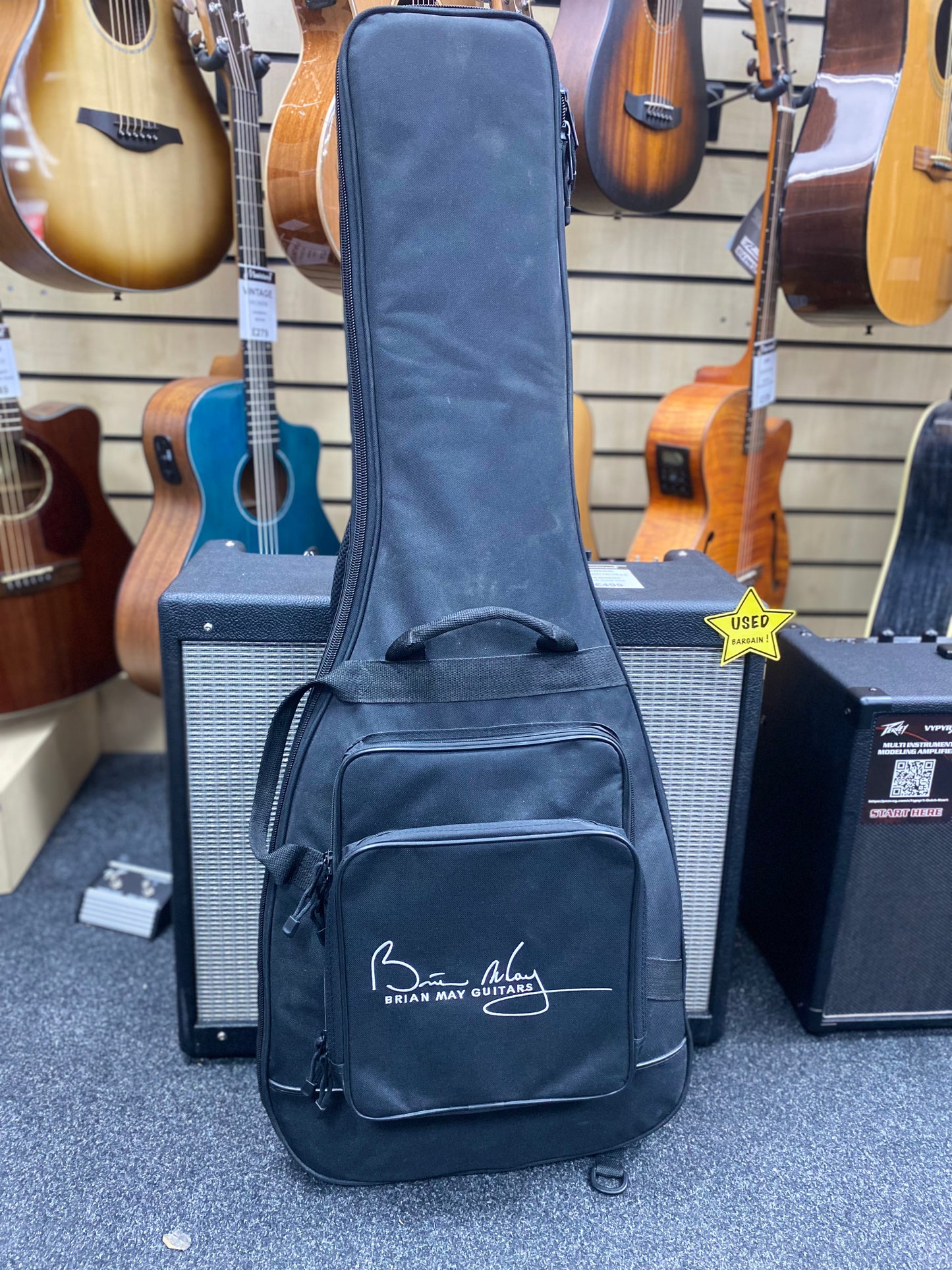 Brian May Antique Cherry Red Special with Gig Bag