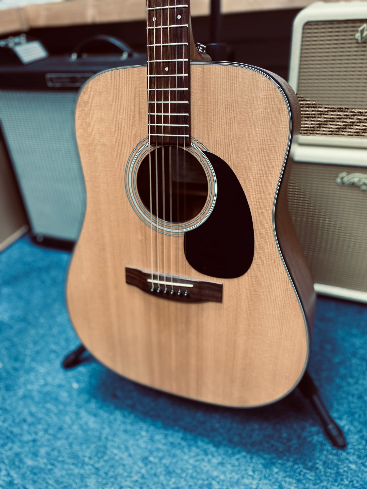 Used Takamine G320-NS - Natural