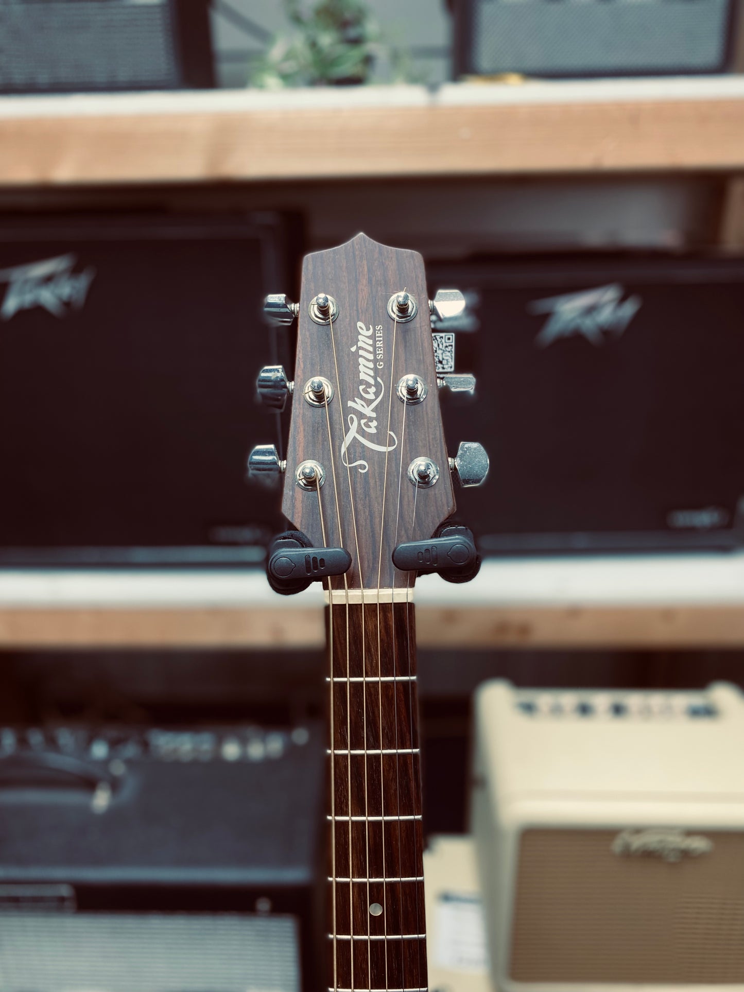 Used Takamine G320-NS - Natural
