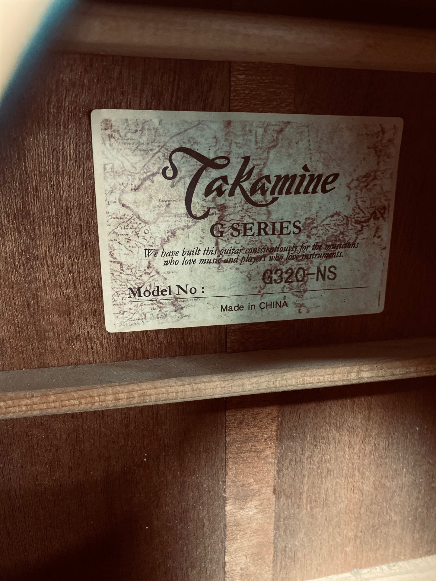 Used Takamine G320-NS - Natural