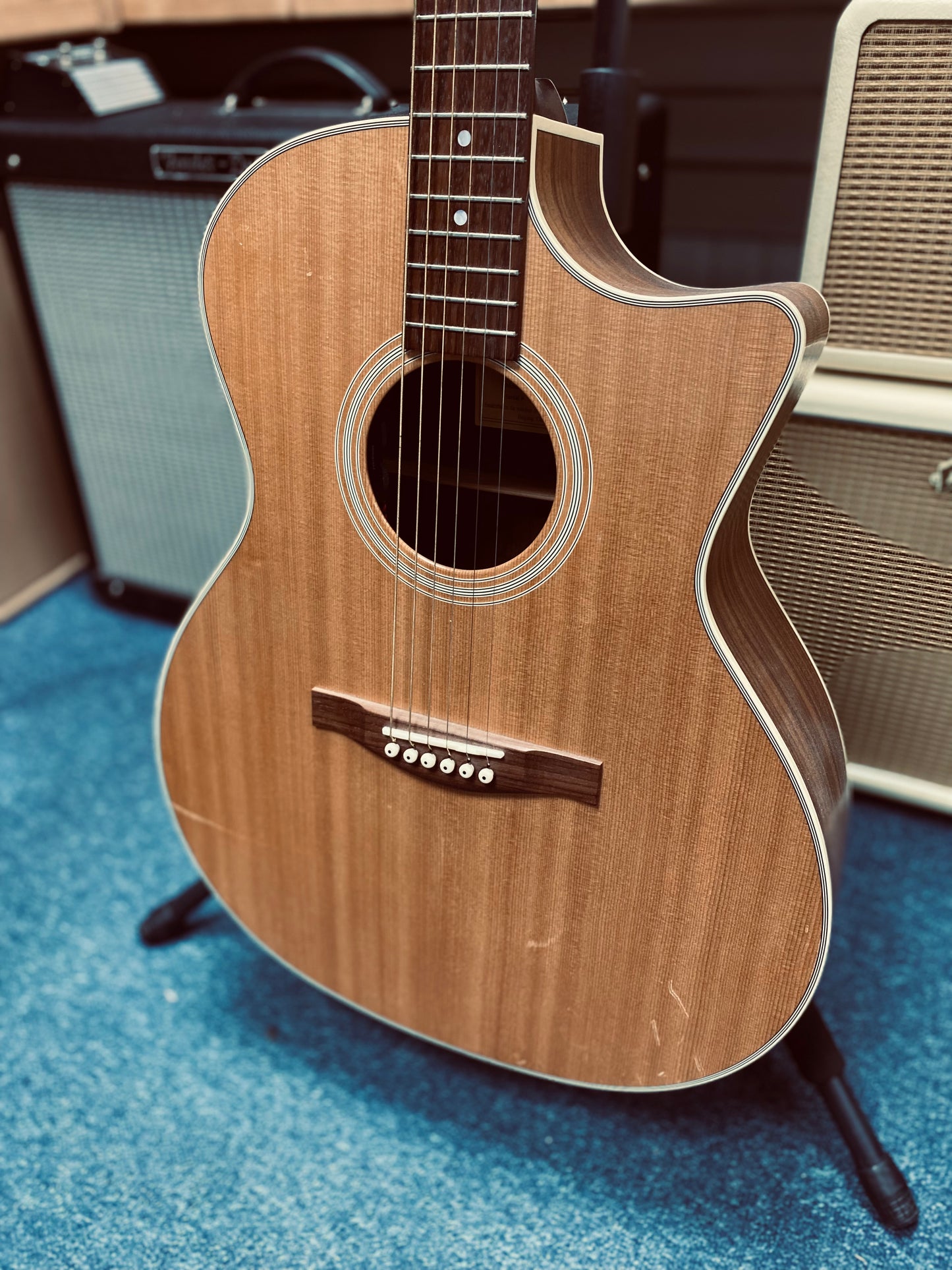 Used Eastman AC222CE 2010s - Natural