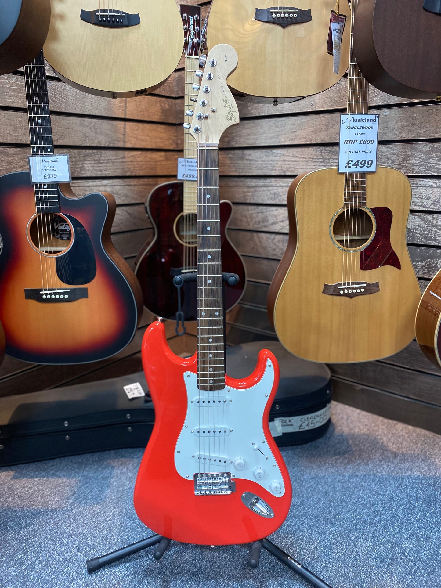 Squier Stratocaster - Fiesta Red