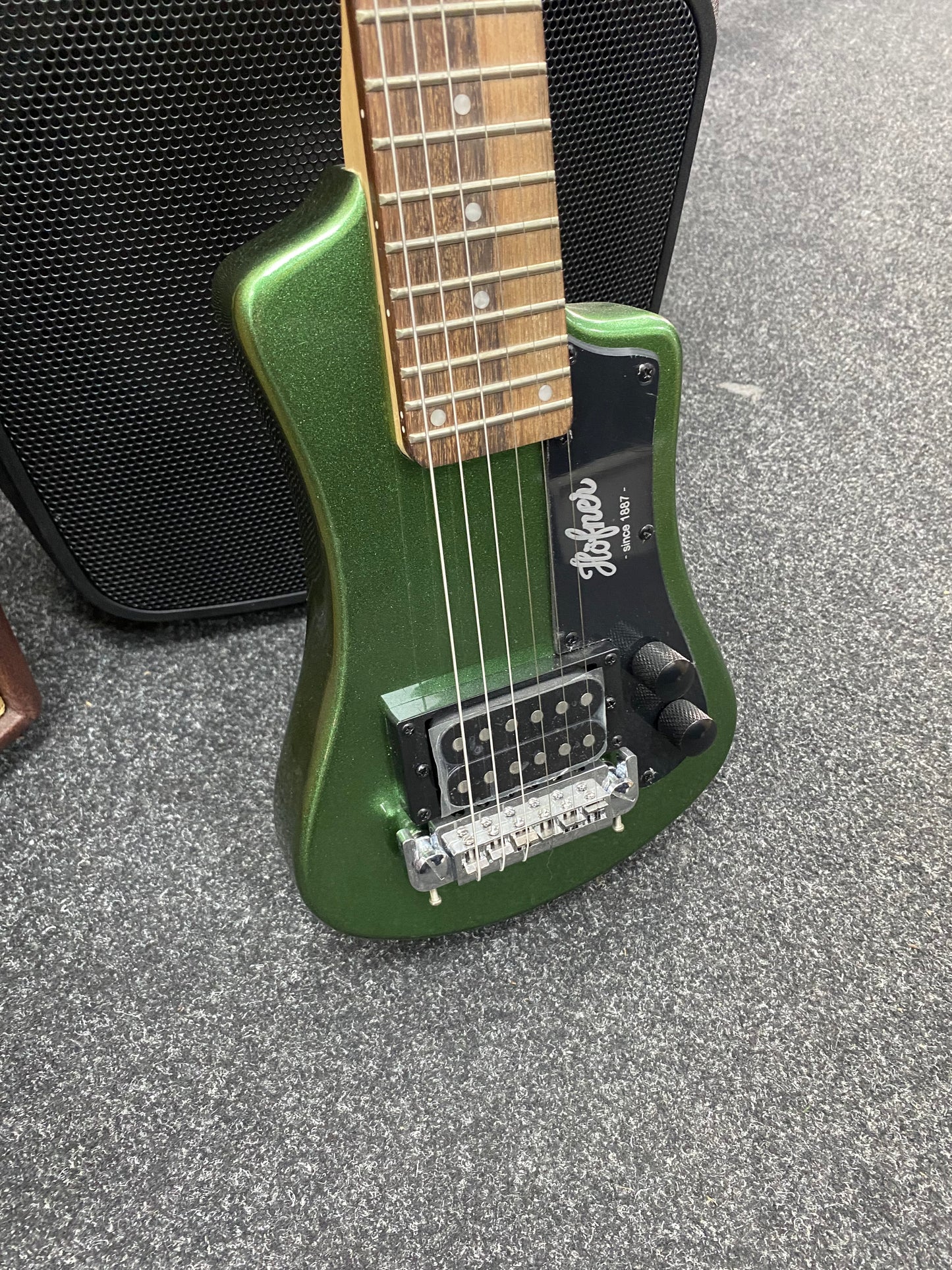 Hofner 'Shorty' Electric Guitar in Cadillac Green & Case