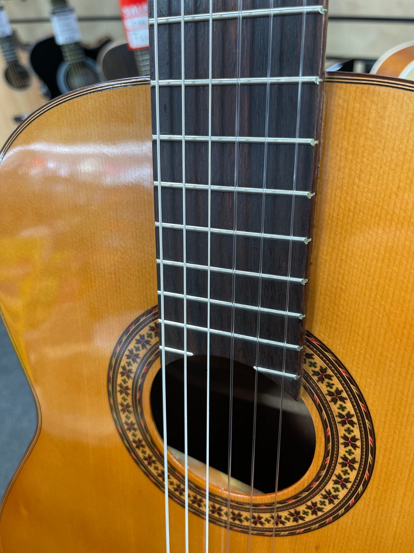 Kiso Suzuki 9500 Classical Guitar 1970s