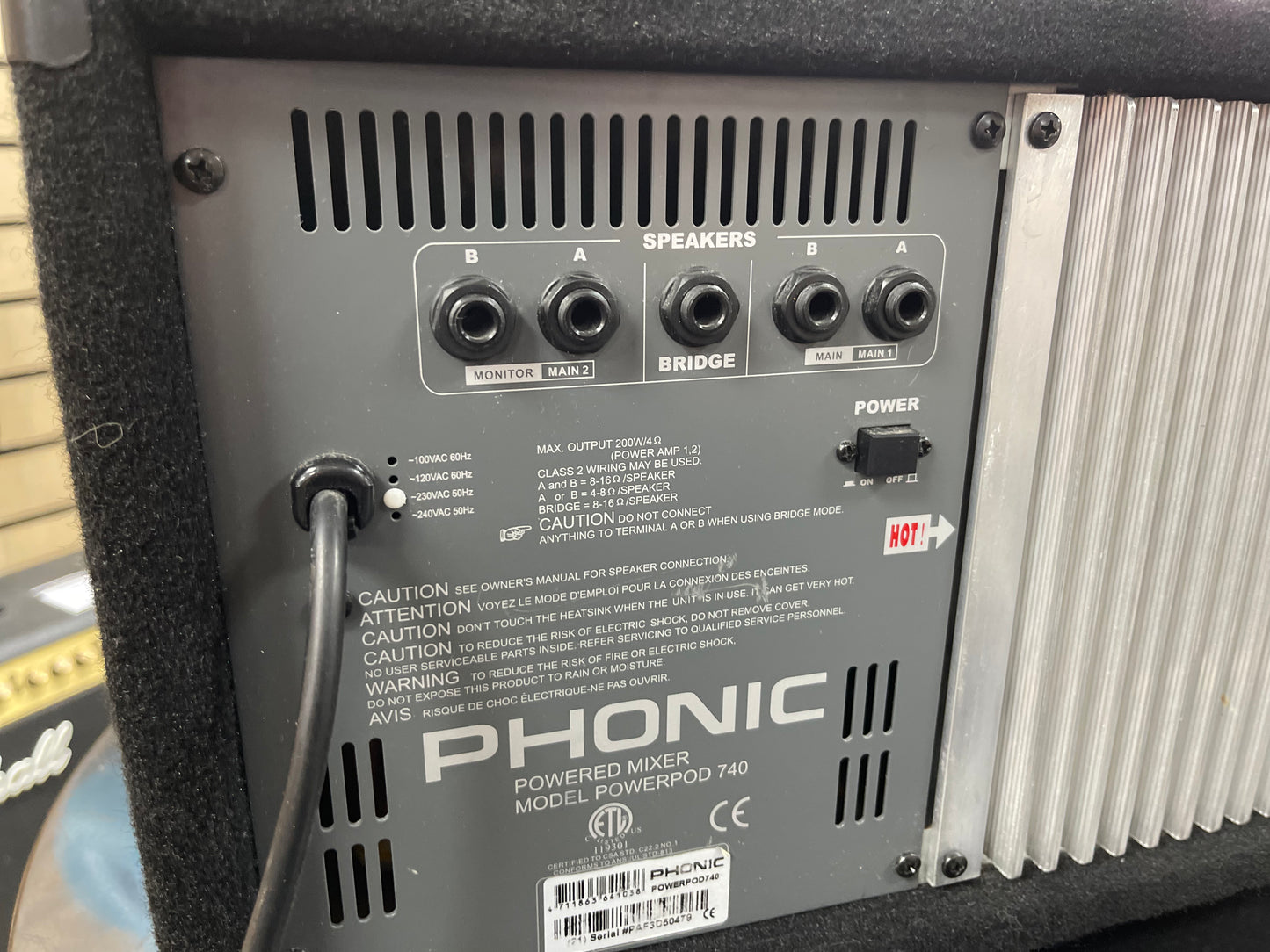 PHONIC POWER PLUS 740 MIXER AMPLIFIER