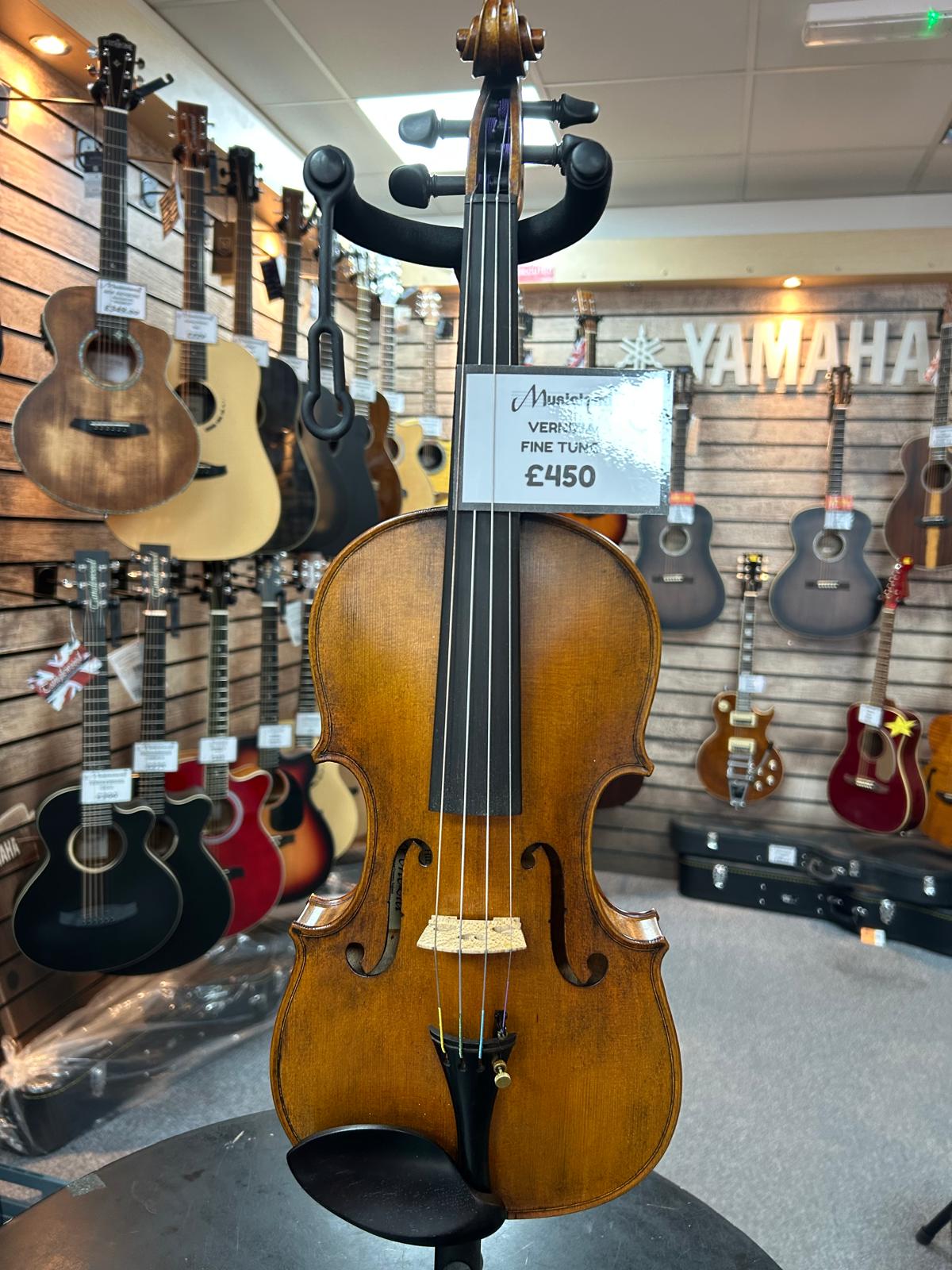 Hidersine Vernizia 4/4 Violin outfit