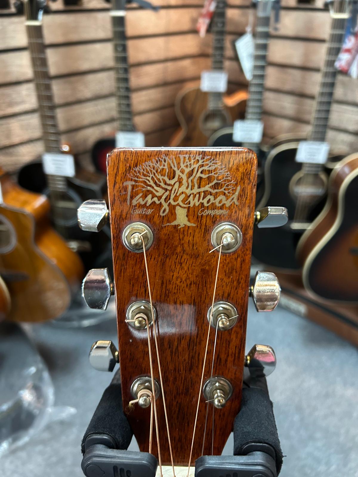 Tanglewood TW1500C Vintage electro acoustic guitar