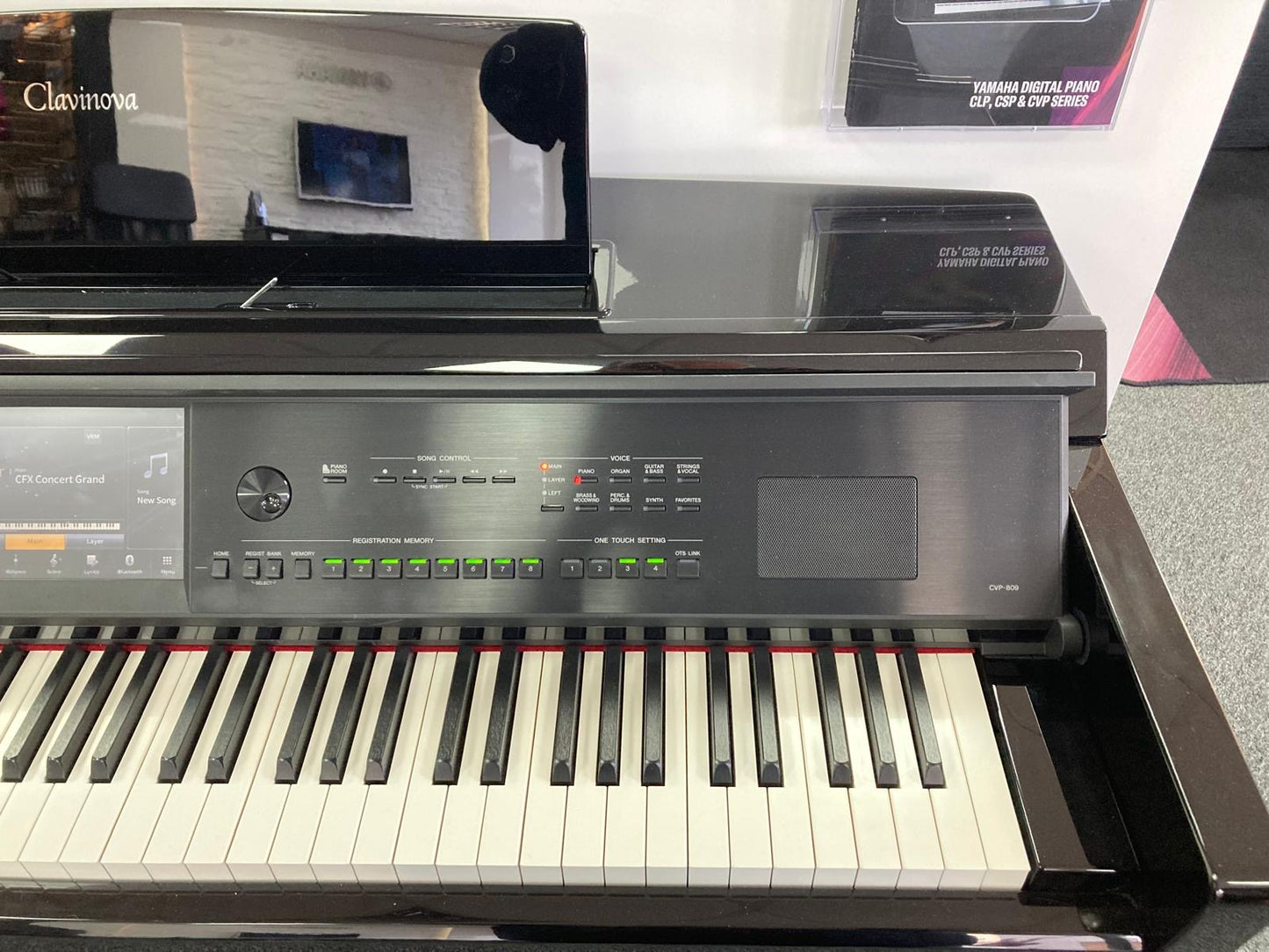 Used - Yamaha CVP-909 Polished Ebony