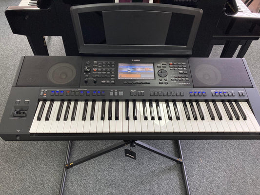 USED Yamaha PSR-SX900 Workstation Keyboard
